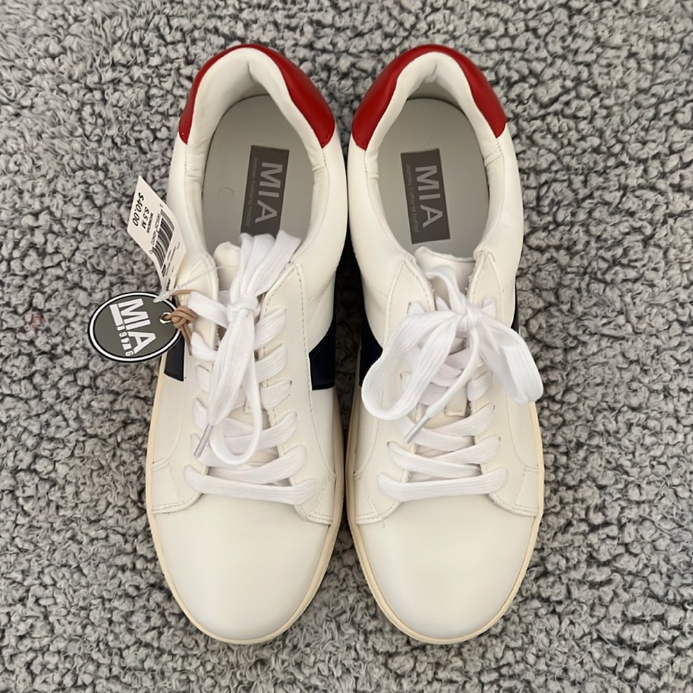 MIA White Sneakers with‎ Red and Blue Accents - Picture 7 of 9